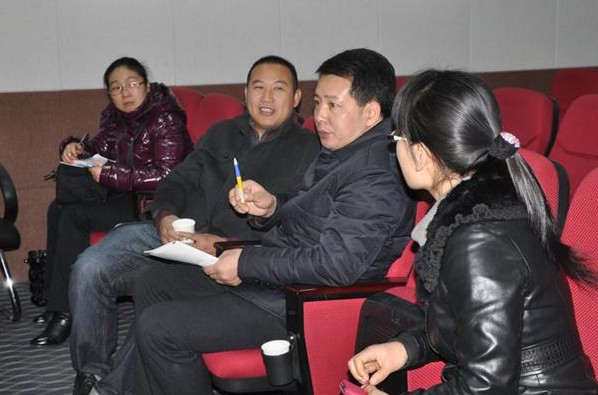 四川华蜀药业董事长一行访问宝来利来公司